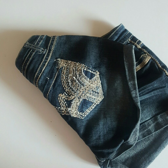 Shorts - Picture 5 of 6